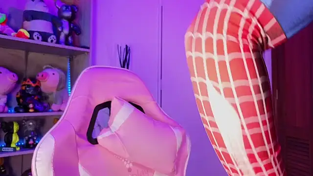 EmilyMiller  online show from 01-16-26, 06:01