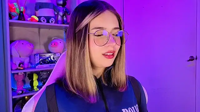 EmilyMiller  online show from 04-22-26, 03:02