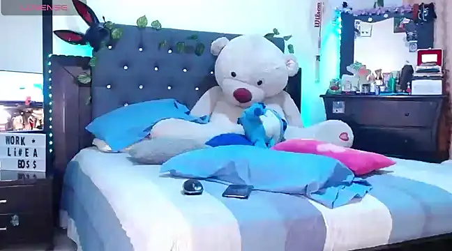 Snapshot of Pocahontaslovex chatting on 03-07-25, 10:21 Pocahontaslovex online show from 03-07-25, 10:21