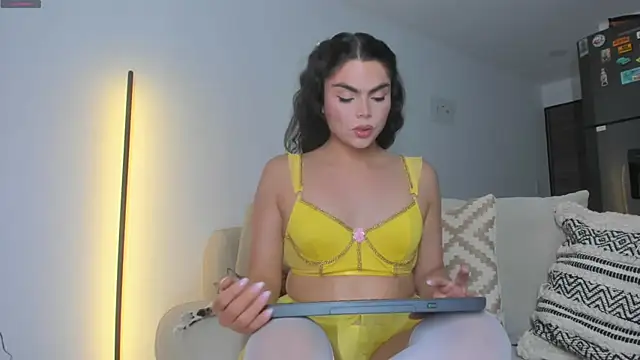 cheryl blossom69 online show from 04-15-26, 12:39