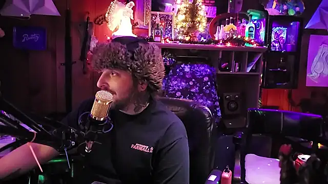 Snapshot of tayshie chatting on 12-20-24, 12:05 tayshie online show from 12-20-24, 12:05