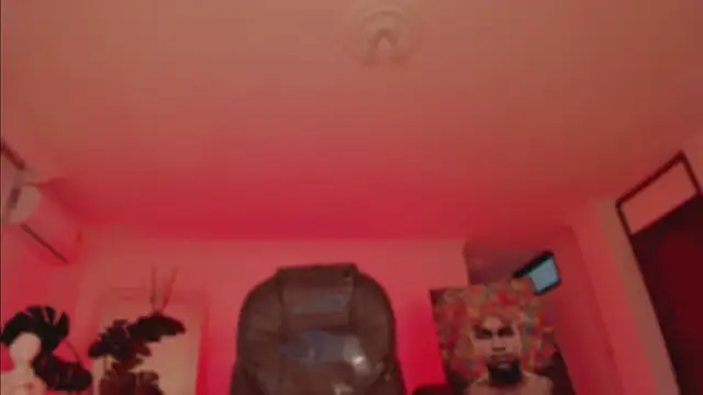 Taylor  foxxx online show from 12-12-24, 04:15