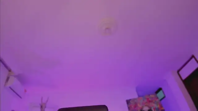 Taylor  foxxx online show from 01-15-25, 04:15