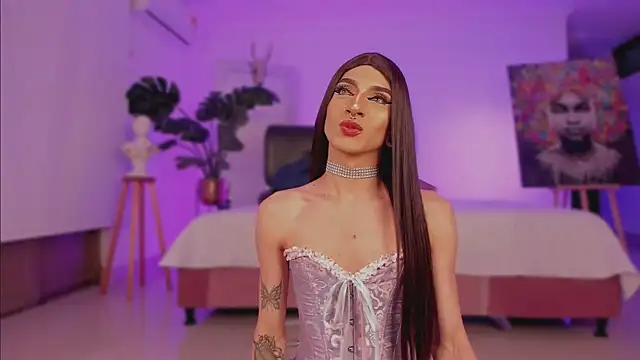 Taylor  foxxx online show from 01-30-25, 10:08