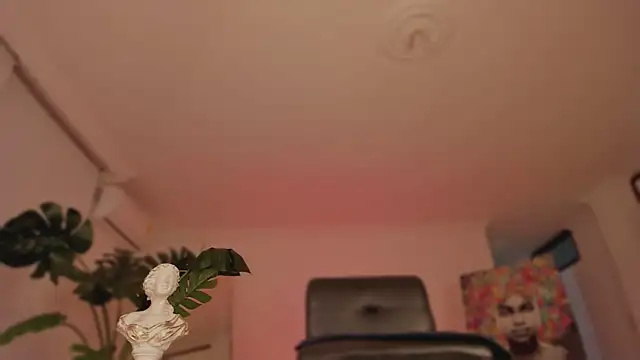 Taylor  foxxx online show from 02-11-25, 04:11