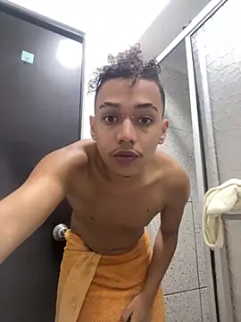 Snapshot of GaelOconner chatting on 11-14-25, 12:42 GaelOconner online show from 11-14-25, 12:42