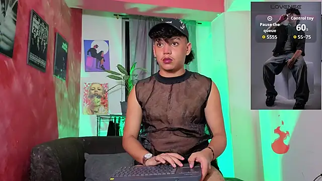 Snapshot of GaelOconner chatting on 03-04-26, 02:17 GaelOconner online show from 03-04-26, 02:17