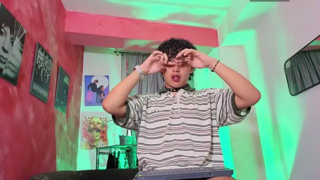 Snapshot of GaelOconner chatting on 03-06-26, 10:17 GaelOconner online show from 03-06-26, 10:17