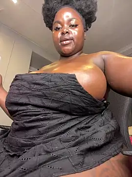 Snapshot of Honeycoco0211 chatting on 05-02-26, 07:30 Honeycoco0211 online show from 05-02-26, 07:30