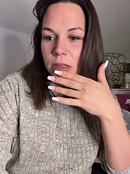 Lady Knaller online show from 12-14-24, 06:13