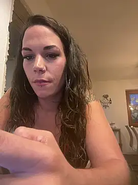 Snapshot of Lady_Knaller chatting on 06-14-26, 07:49 Lady Knaller online show from 06-14-26, 07:49