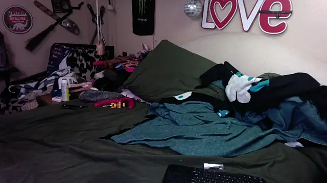 Blakelytgirl online show from 01-22-25, 10:40