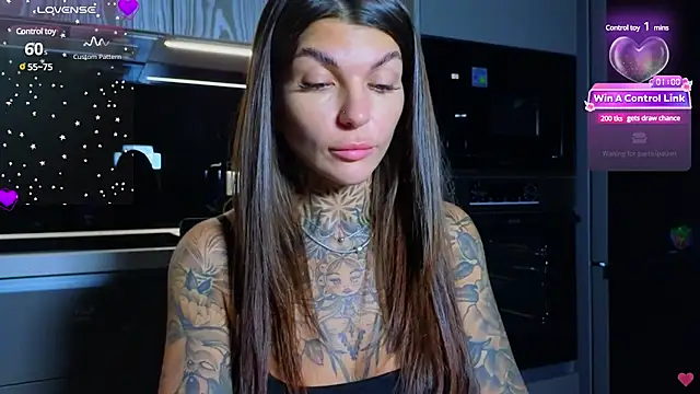 Snapshot of tattooedBabyy chatting on 01-10-25, 05:24 tattooedBabyy online show from 01-10-25, 05:24