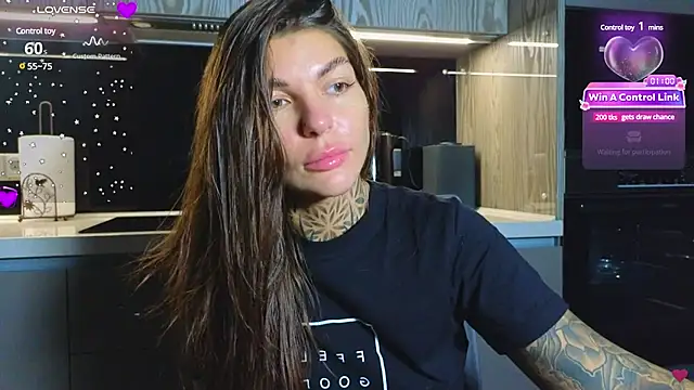 Snapshot of tattooedBabyy chatting on 01-12-25, 08:25 tattooedBabyy online show from 01-12-25, 08:25