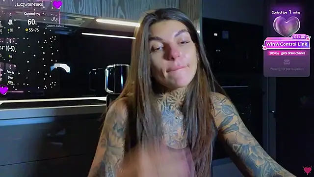 Snapshot of tattooedBabyy chatting on 01-13-25, 04:51 tattooedBabyy online show from 01-13-25, 04:51