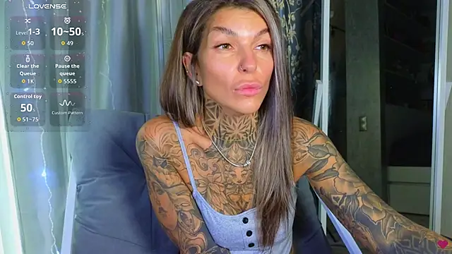 Snapshot of tattooedBabyy chatting on 11-22-25, 08:13 tattooedBabyy online show from 11-22-25, 08:13