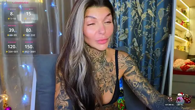 Snapshot of tattooedBabyy chatting on 12-14-25, 09:14 tattooedBabyy online show from 12-14-25, 09:14