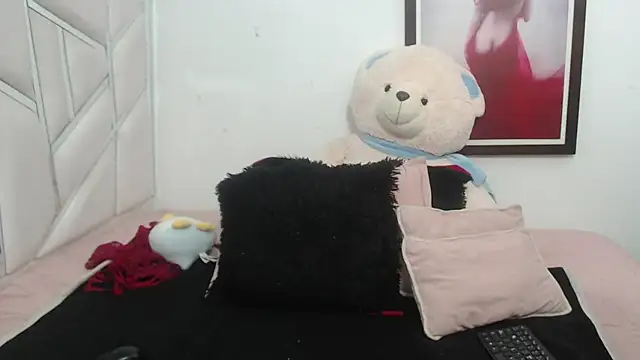 celestesouzalatin online show from 02-08-25, 12:38