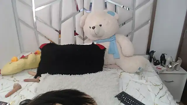 celestesouzalatin online show from 04-26-26, 09:12