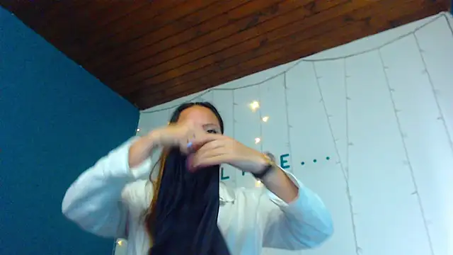 camila delarosa online show from 12-27-24, 09:32