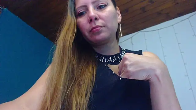 camila delarosa online show from 02-01-25, 01:30