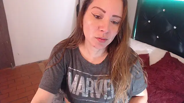 camila delarosa online show from 10-18-25, 12:39