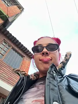 Dalila Thoms online show from 01-21-25, 11:56