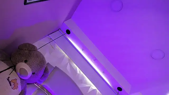 Dalila Thoms online show from 02-09-25, 01:35