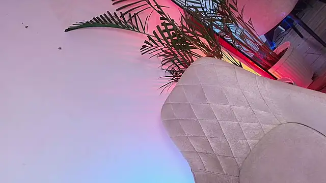 Dalila Thoms online show from 11-28-25, 06:54