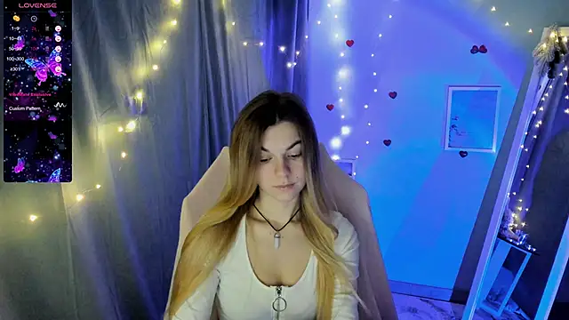 Snapshot of Sweet_me_ chatting on 01-16-25, 06:56 Sweet me online show from 01-16-25, 06:56