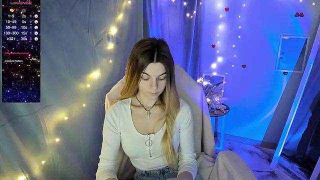 Snapshot of Sweet_me_ chatting on 02-04-25, 12:11 Sweet me online show from 02-04-25, 12:11