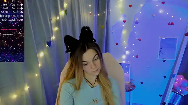 Snapshot of Sweet_me_ chatting on 02-18-25, 07:10 Sweet me online show from 02-18-25, 07:10