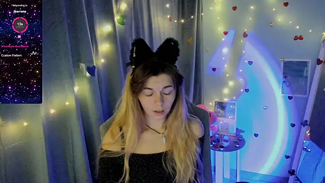 Snapshot of Sweet_me_ chatting on 02-19-25, 07:05 Sweet me online show from 02-19-25, 07:05