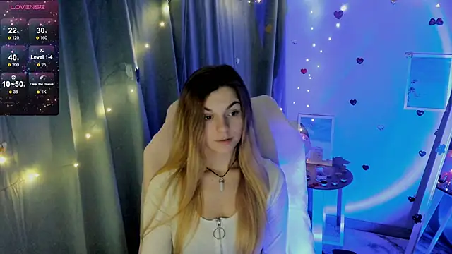 Snapshot of Sweet_me_ chatting on 02-25-25, 10:15 Sweet me online show from 02-25-25, 10:15