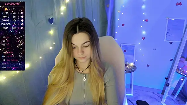 Snapshot of Sweet_me_ chatting on 03-14-25, 07:26 Sweet me online show from 03-14-25, 07:26