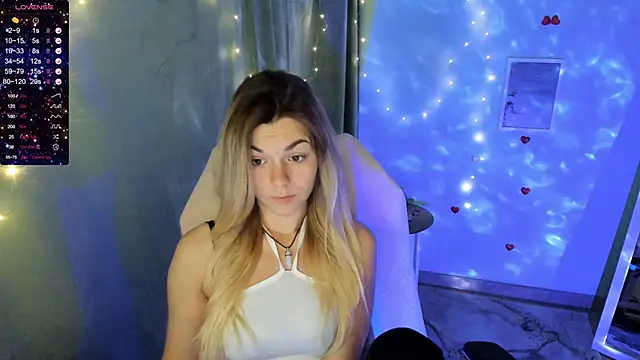 Snapshot of Sweet_me_ chatting on 10-01-25, 05:35 Sweet me online show from 10-01-25, 05:35