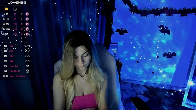 Snapshot of Sweet_me_ chatting on 10-24-25, 05:59 Sweet me online show from 10-24-25, 05:59