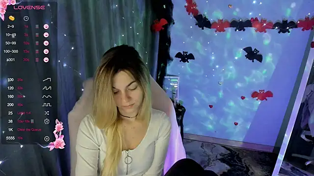 Snapshot of Sweet_me_ chatting on 10-27-25, 06:50 Sweet me online show from 10-27-25, 06:50