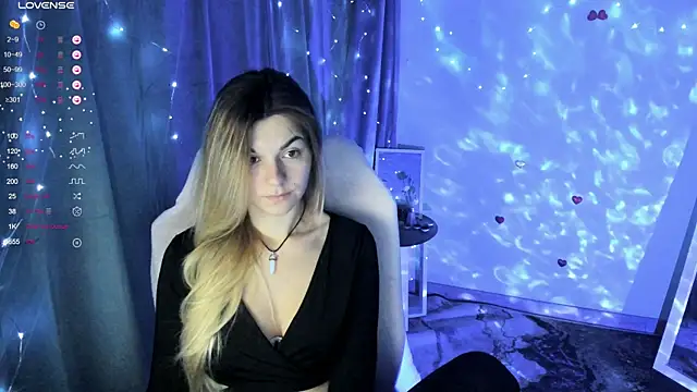 Snapshot of Sweet_me_ chatting on 11-14-25, 06:12 Sweet me online show from 11-14-25, 06:12