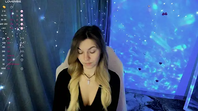 Snapshot of Sweet_me_ chatting on 11-16-25, 07:36 Sweet me online show from 11-16-25, 07:36