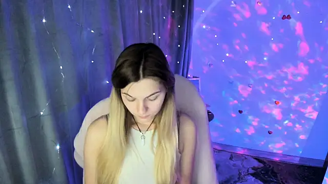 Snapshot of Sweet_me_ chatting on 11-20-25, 01:22 Sweet me online show from 11-20-25, 01:22