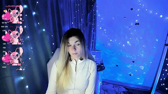 Snapshot of Sweet_me_ chatting on 11-30-25, 07:01 Sweet me online show from 11-30-25, 07:01