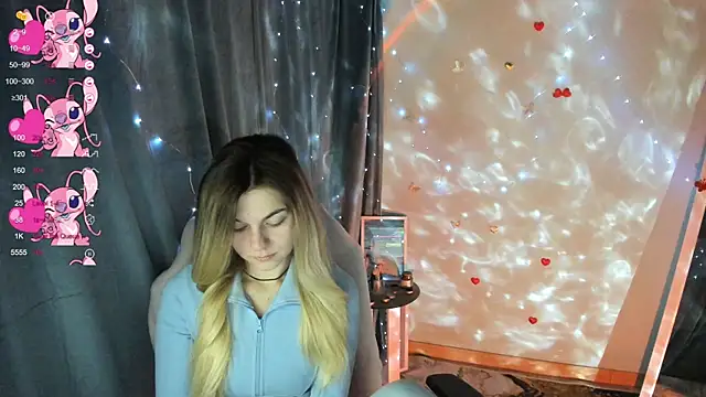 Snapshot of Sweet_me_ chatting on 12-04-25, 06:55 Sweet me online show from 12-04-25, 06:55