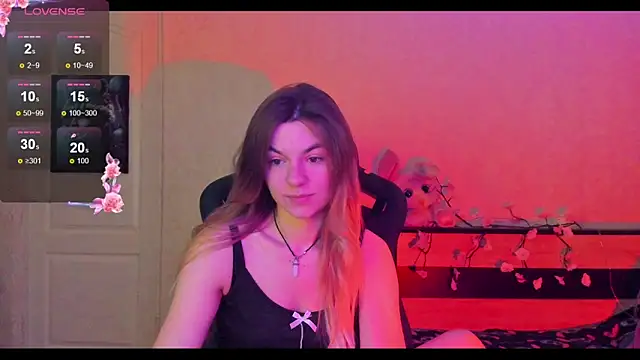 Snapshot of Sweet_me_ chatting on 06-14-26, 05:53 Sweet me online show from 06-14-26, 05:53