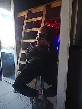 Snapshot of MillennialC0CK chatting on 11-25-25, 03:12 MillennialC0CK online show from 11-25-25, 03:12