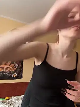 Crayzy Luv online show from 02-14-25, 10:07