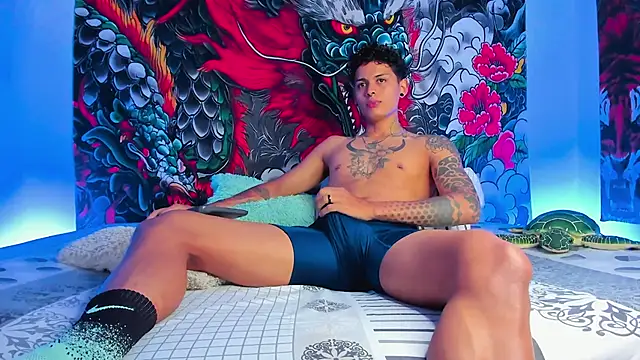 Maxi Gray online show from 10-05-25, 01:04