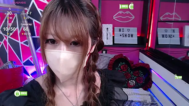 Lion        online show from 03-14-25, 01:48