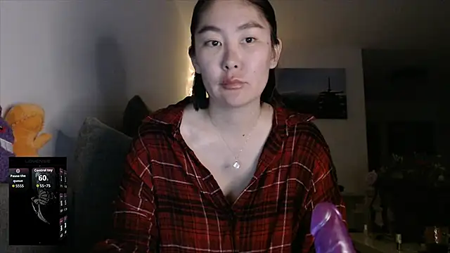 Kunimitsuu  online show from 09-21-25, 10:22