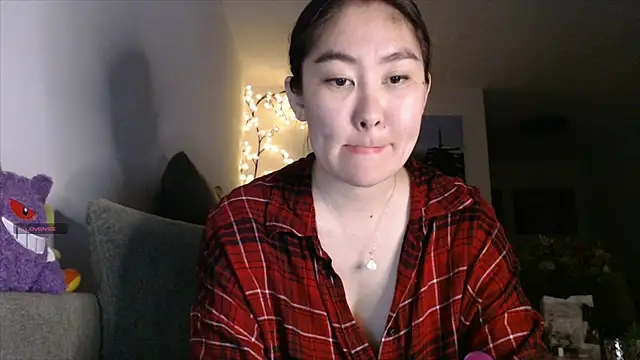 Kunimitsuu  online show from 09-23-25, 10:35